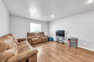 1901 Saddleback Dr, Enoch, UT 84721 - Photo 22