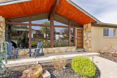 11940 S Pineridge Rd, Sandy, UT 84094 - Photo 2