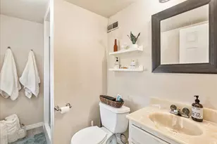 11940 S Pineridge Rd, Sandy, UT 84094 - Photo 46