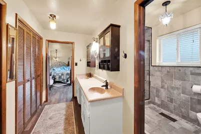 698 E 200 S, Bountiful, UT 84010 - Photo 16