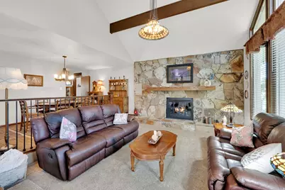 698 E 200 S, Bountiful, UT 84010 - Photo 4