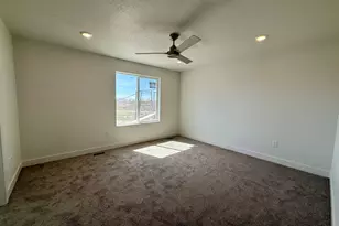 2829 W Guernsey Ln, Plain City, UT 84404 - Photo 10