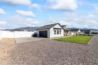 850 N 200 E, Elsinore, UT 84724 - Photo 4