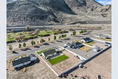 850 N 200 E, Elsinore, UT 84724 - Photo 38