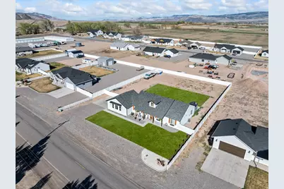 850 N 200 E, Elsinore, UT 84724 - Photo 32