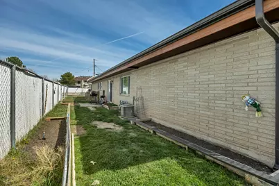 2318 W 3650 S, West Valley, UT 84119 - Photo 40