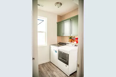 2353 W Thomas Ct, Syracuse, UT 84075 - Photo 20