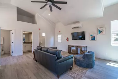 4242 W Cambridge Pkwy, Hurricane, UT 84737 - Photo 14