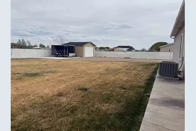 220 E 100 S, Huntington, UT 84528 - Photo 26