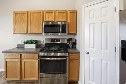 2512 N Jonathan Pl, Saratoga Springs, UT 84045 - Photo 16