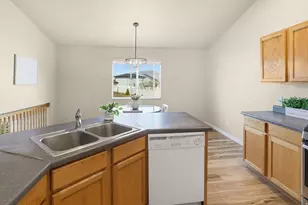 2512 N Jonathan Pl, Saratoga Springs, UT 84045 - Photo 18