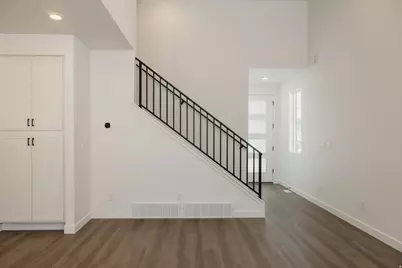 3046 N Summer Wood Dr #806, Eagle Mountain, UT 84005 - Photo 4