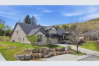 132 W 1270 S, Wellsville, UT 84339 - Photo 2