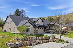 132 W 1270 S, Wellsville, UT 84339 - Photo 2