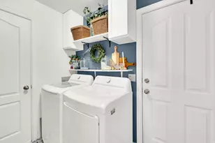 1351 W Glenbarr Dr S, Springville, UT 84663 - Photo 10