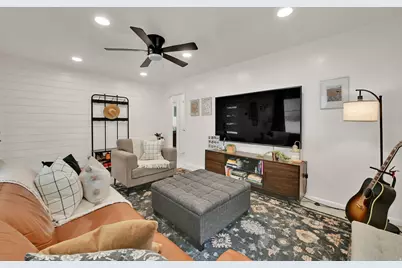 848 N Poinsettia Dr. W, Salt Lake City, UT 84116 - Photo 6