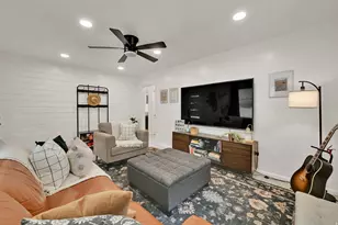 848 N Poinsettia Dr W, Salt Lake City, UT 84116 - Photo 6