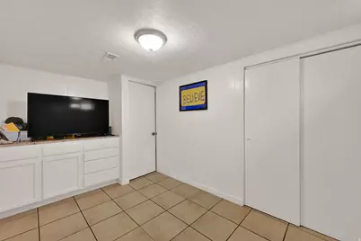 848 N Poinsettia Dr. W, Salt Lake City, UT 84116 - Photo 18