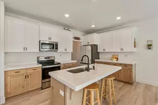 1824 E Meadowlark Dr, Eagle Mountain, UT 84005 - Photo 12