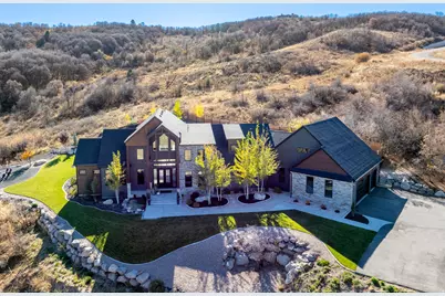 6861 E Summit Peak Cir, Huntsville, UT 84317 - Photo 6
