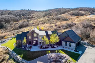 6861 E Summit Peak Cir, Huntsville, UT 84317 - Photo 6