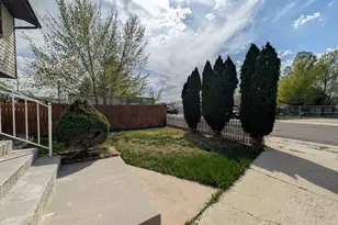 3067 S Maxine St, West Valley, UT 84120 - Photo 4