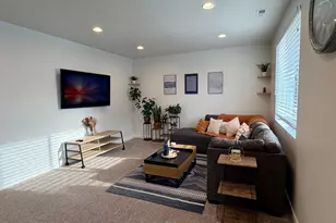 2126 W Lydia Ln, Syracuse, UT 84075 - Photo 12