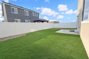 2126 W Lydia Ln, Syracuse, UT 84075 - Photo 14