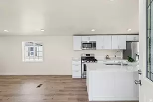 935 E 3000 N, Layton, UT 84040 - Photo 22