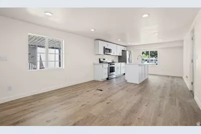 935 E 3000 N, Layton, UT 84040 - Photo 16