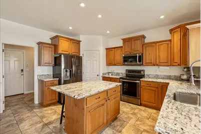 12979 S Wapiti Ct, Riverton, UT 84096 - Photo 10