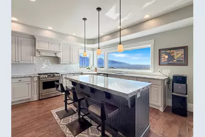 1113 W Fawn Dr N, Pleasant View, UT 84414 - Photo 6