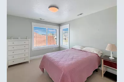 1113 W Fawn Dr N, Pleasant View, UT 84414 - Photo 20