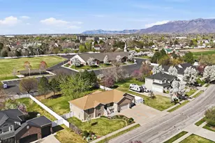 1468 N Flint Meadow Dr W, Kaysville, UT 84037 - Photo 60