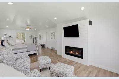 1468 N Flint Meadow Dr W, Kaysville, UT 84037 - Photo 14