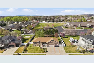 1468 N Flint Meadow Dr W, Kaysville, UT 84037 - Photo 58