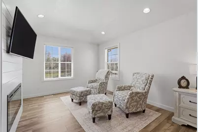 1468 N Flint Meadow Dr W, Kaysville, UT 84037 - Photo 10