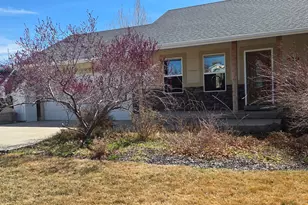 430 E 100 N, Mount Pleasant, UT 84647 - Photo 1
