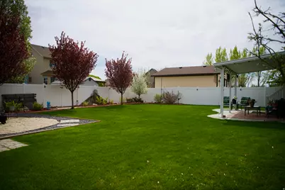 1458 N 2400 W, Clinton, UT 84015 - Photo 22