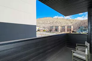 723 N 300 W, Salt Lake City, UT 84103 - Photo 14