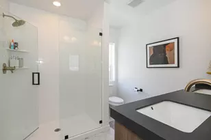 723 N 300 W, Salt Lake City, UT 84103 - Photo 24