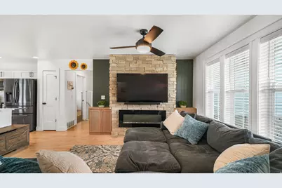 1269 E 500 S, Hyrum, UT 84319 - Photo 8