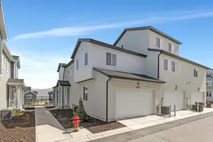 6825 S Clever Peak Ln W, West Jordan, UT 84081 - Photo 20