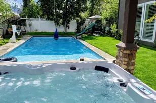 7951 S Sample Cv E, Cottonwood Heights, UT 84093 - Photo 4