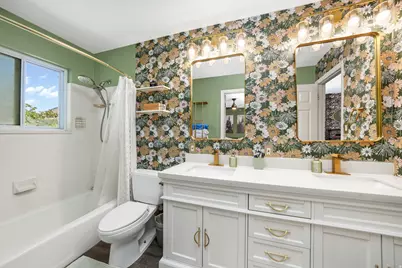 1085 E Grove Creek Dr N, Pleasant Grove, UT 84062 - Photo 22