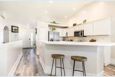 6627 W Valley Oak Dr S, West Jordan, UT 84081 - Photo 10