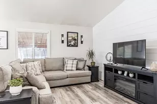 6627 W Valley Oak Dr S, West Jordan, UT 84081 - Photo 4