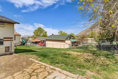 125 S Canyon Ave, Springville, UT 84663 - Photo 8