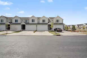 1057 E Dory Boat Rd, Saratoga Springs, UT 84045 - Photo 2