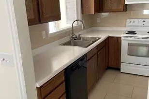 211 N 5th Ave, Salt Lake City, UT 84103 - Photo 4